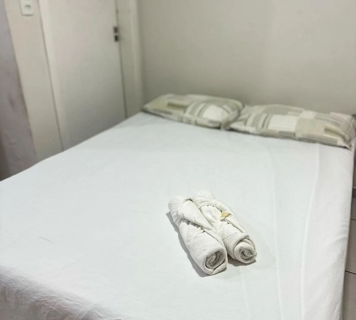 Suite Em Hospedagem 100M Da Br Sao Jose  Holiday home Sao Jose (Santa Catarina)